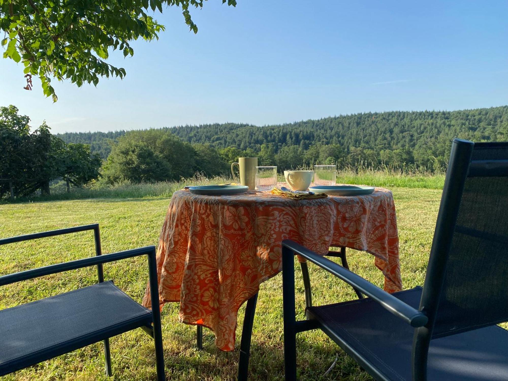 Le Repaire De La Reveuse Bed & Breakfast Saint-Frajou Dış mekan fotoğraf